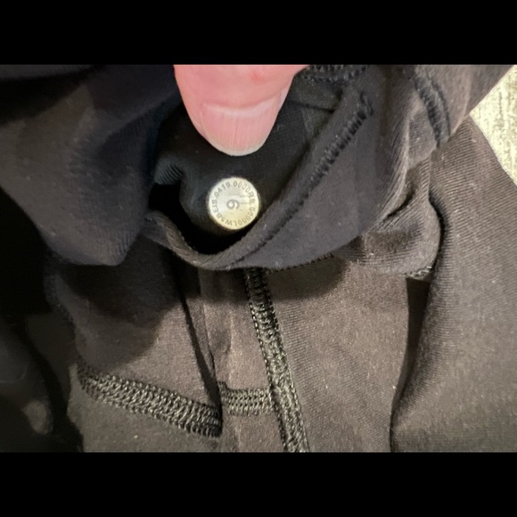 Lululemon wunder under full on luon size 6 - Picture 4 of 5